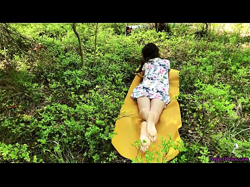 ❤️ Tinder တွင် သူစိမ်းတစ်ယောက်သည် ကျွန်ုပ်၏ Pussy နှင့် Fucks များကို တောထဲ၌ စိတ်အားထက်သန်စွာ အနိုင်ယူသည်။ Porn ဗီဒီယို မှာ ငါတို့မှာ ﹏